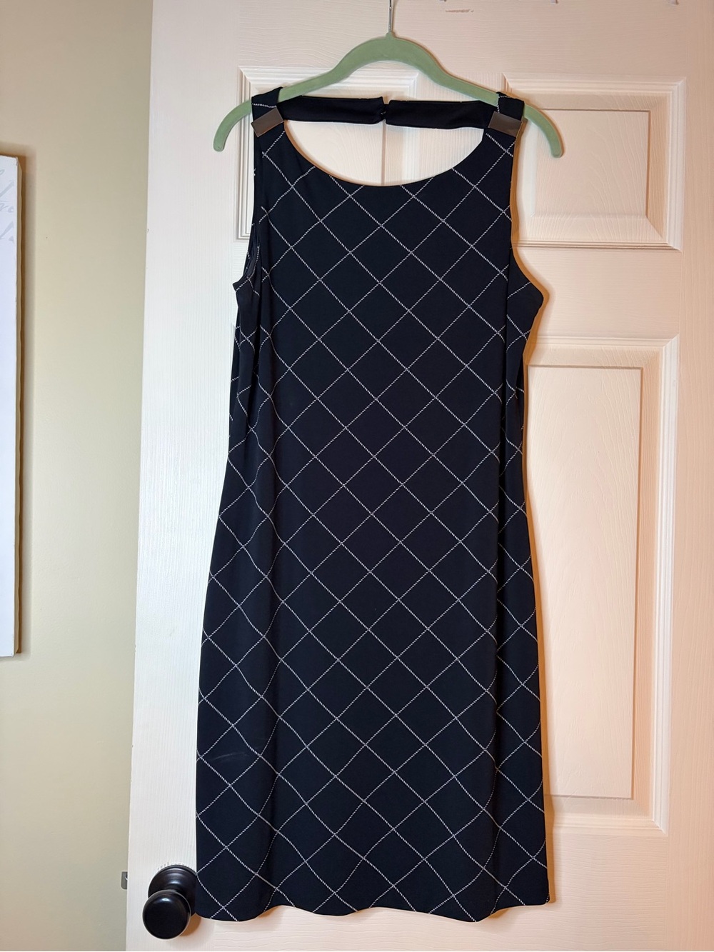 White House Black Market Black Sleeveless Windowpane Shift Dress